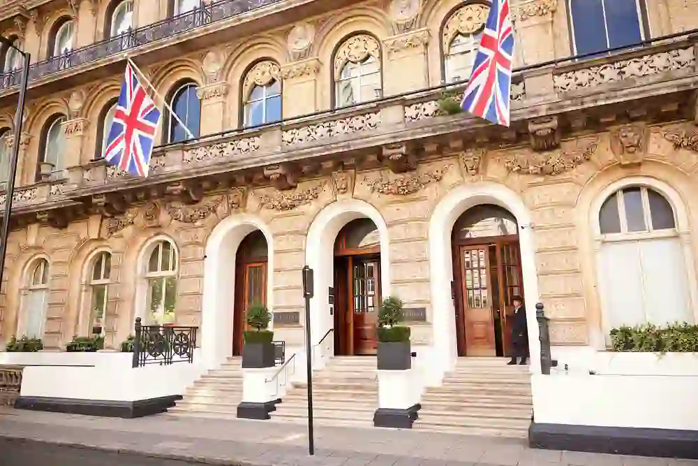The Clermont London Victoria, London, Exterior