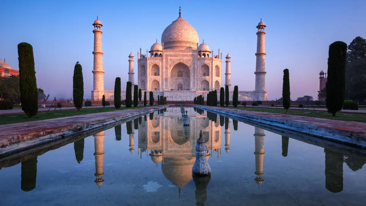 Taj Mahal at dusk, Agra