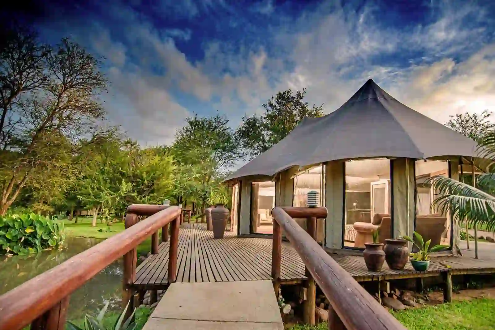Chisomo Safari Camp, exterior