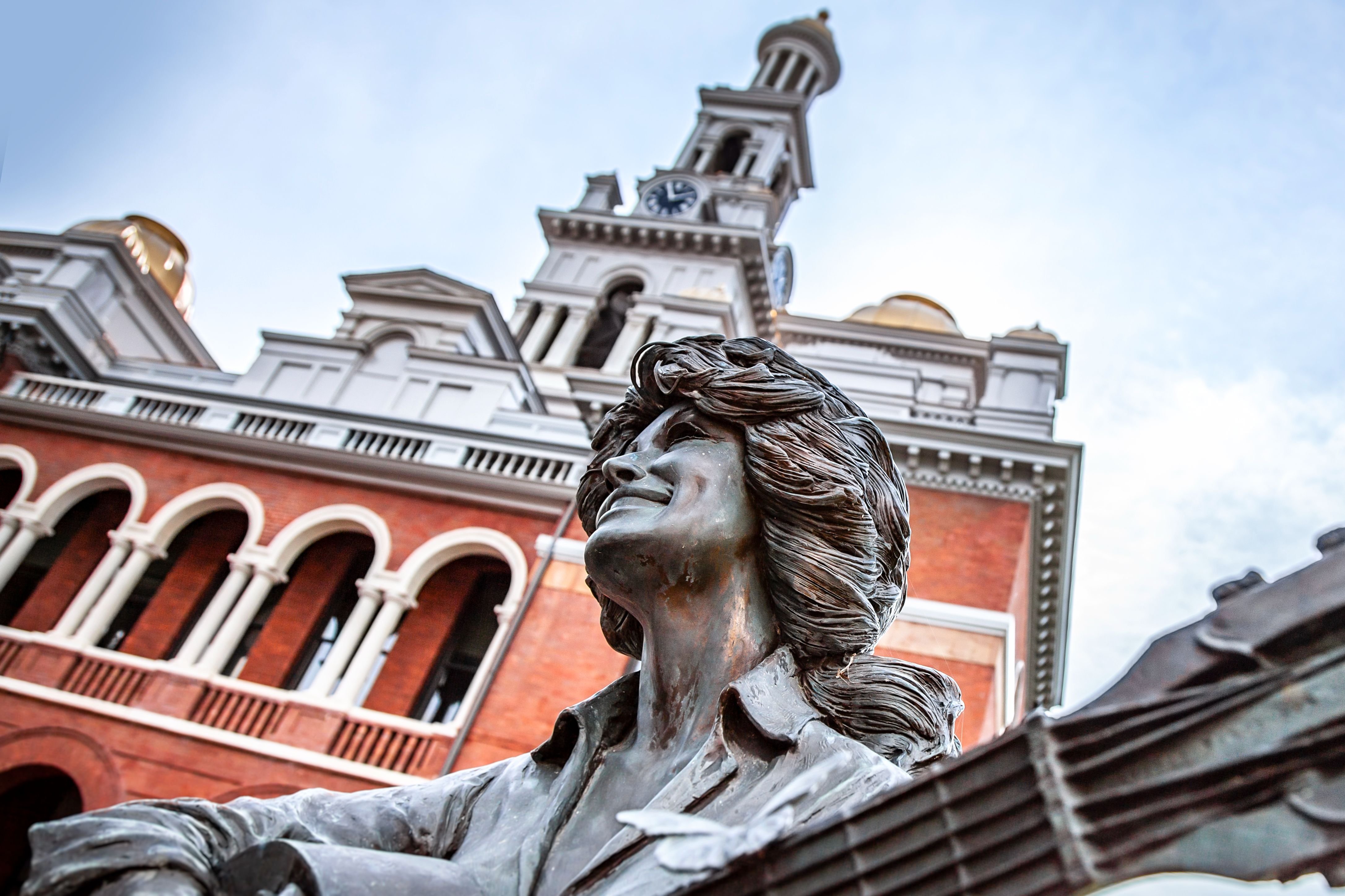 IMG 3843Cb Dolly Parton Statue, Sevierville, Tennessee
